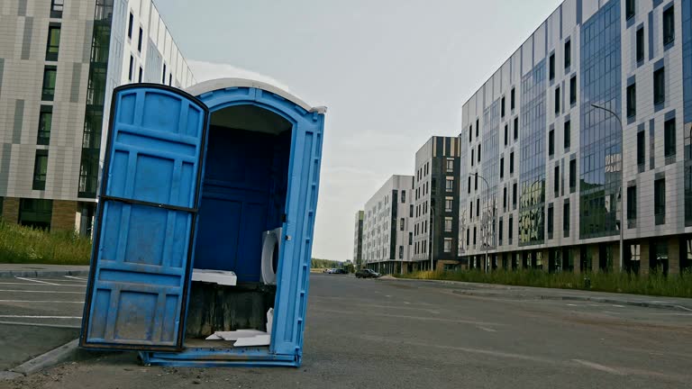 Best Portable Restroom Servicing (Cleaning and Restocking)  in Monroe, MI